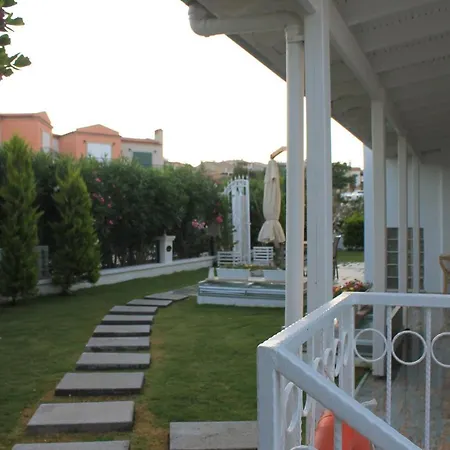 Venezia Alacati فندق