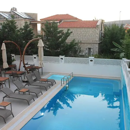 Venezia Alacati فندق